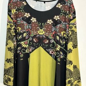 Women’s size 2x tunic